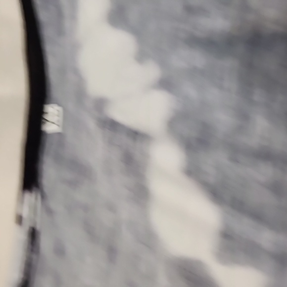 Tank top - Picture 2 of 2